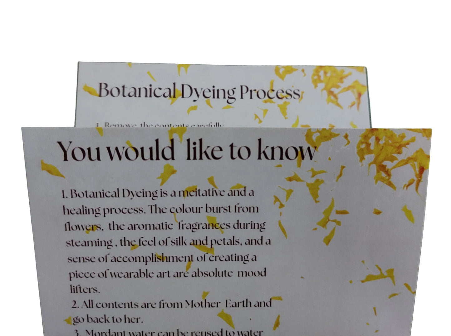 A Dance with Flowers – DIY Botanical Dyeing Kit