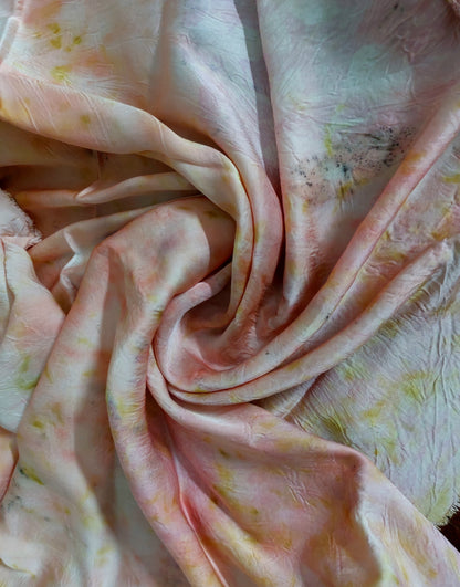 A Dance with Flowers – DIY Botanical Dyeing Kit